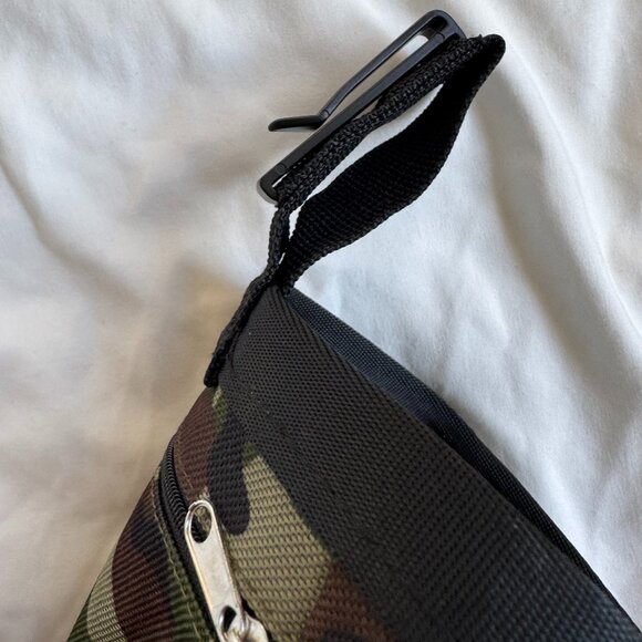 EUC Bulldog Depot Dog Training Treat Pouch & Waste Bag Dispenser, Olive CAMO - Picture 14 of 14